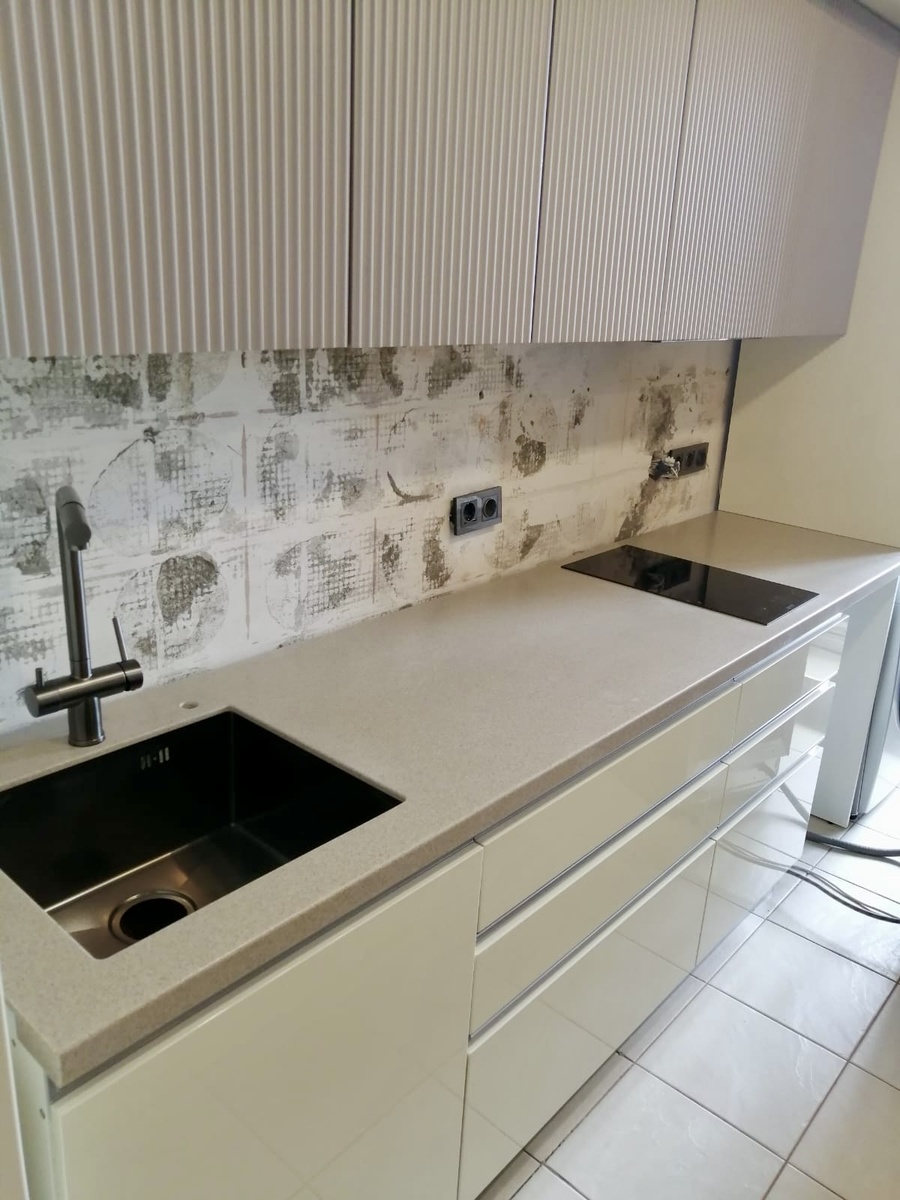 столешница из искусственного камня