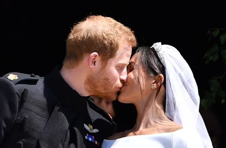 Меган и Гарри — 7-летний брак. Пара на разных карьерных путях, отмечающая годовщину свадьбы