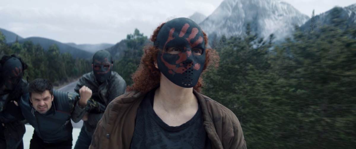 Woman moment - на месте полиции, кажется, было бы достаточно просто записать в подозреваемые бледнокожую девушку и рыжей химзавивкой. Как будто мем doxme ожил.