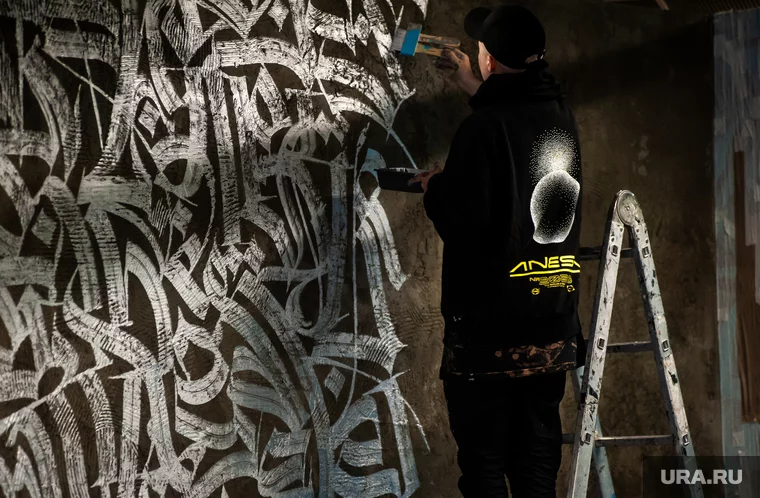 Челябинцев ждут граффити-перформансы
Фото: Наталья Чернохатова © URA.RU