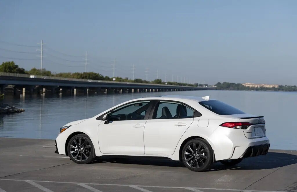 Профиль Toyota Corolla 