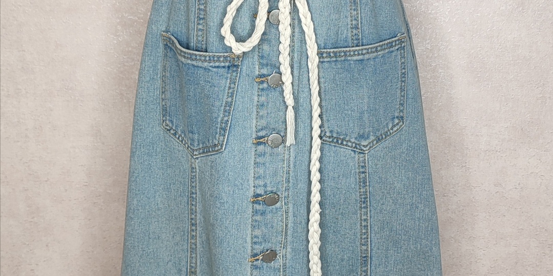 Плетеный пояс: Идеальный летний акцент для вашего хлопкового платья