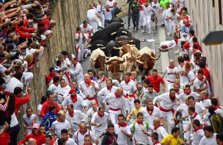 Источник фото: charitybuzz.com