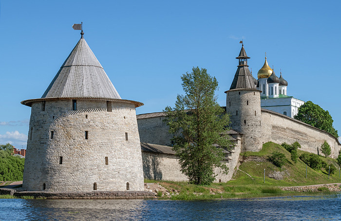    Псковский Кром. Виктор Карасев/Фотобанк «Лори»