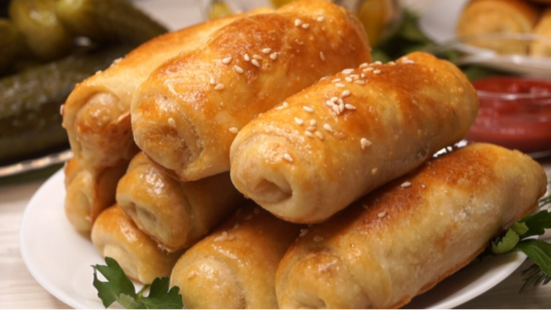 Хрустящие "Вихри": эти пирожки с капустой готовятся так быстро, что вы не успеете оглянуться, как они уже будут съедены