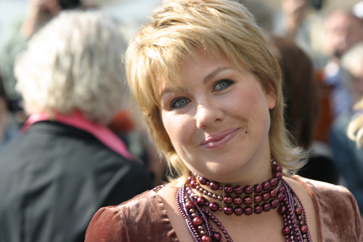 Певица Ева Польна, 2006 год     