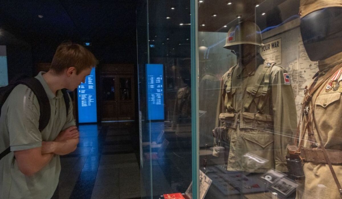     Выставка «Встреча на Эльбе» в Музее Победы Источник: victorymuseum.ru Автор фото: Пресс-служба Музея Победы