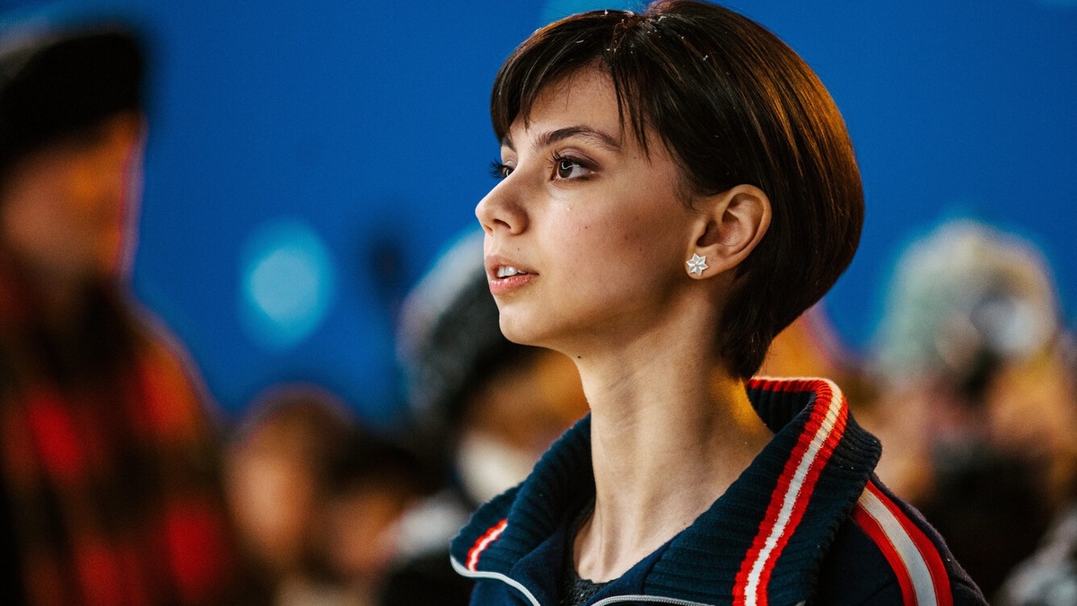 Кадр из фильма «Роднина», 2025 год, режиссер Константин Статский