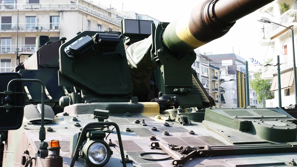 Люк мехвода в открытом положении.