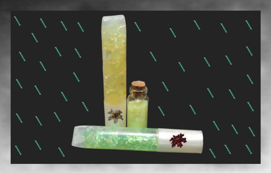 Кленовые листья из лаков для ногтей, блёстки-мишура, декоративно-оформительский гель 