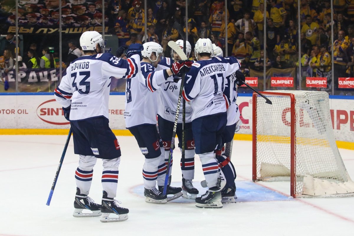    Фарм-клуб «Торпедо» выиграл уже четыре матча подряд, в том числе два полуфинальных – с петербургским «Динамо»