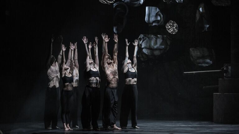 Сцена из балета "1234". Источник фото: www.ria.ru.