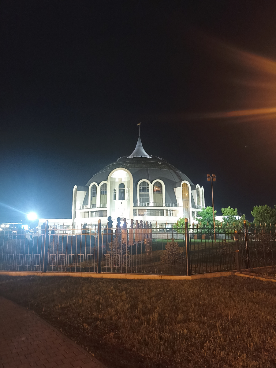 Музей оружия - одно из самых красивых мест в ночной Туле