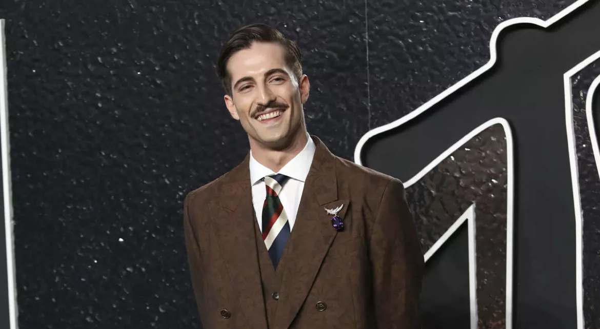 Обложка: Hubert Boesl/dpa