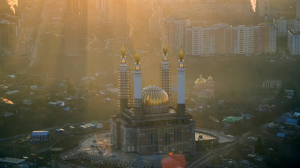 Квартал вокруг мечети Ар Рахим застроят многоэтажками.📷Фото: Максим Чегодаев