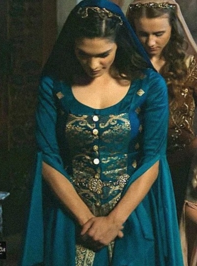 Мелике, госпожа. 