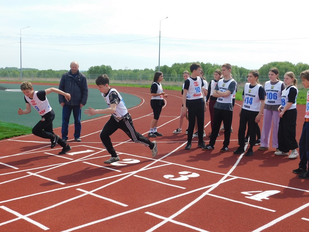    Бег на короткую дистанцию. Фото Анны Зубаревой