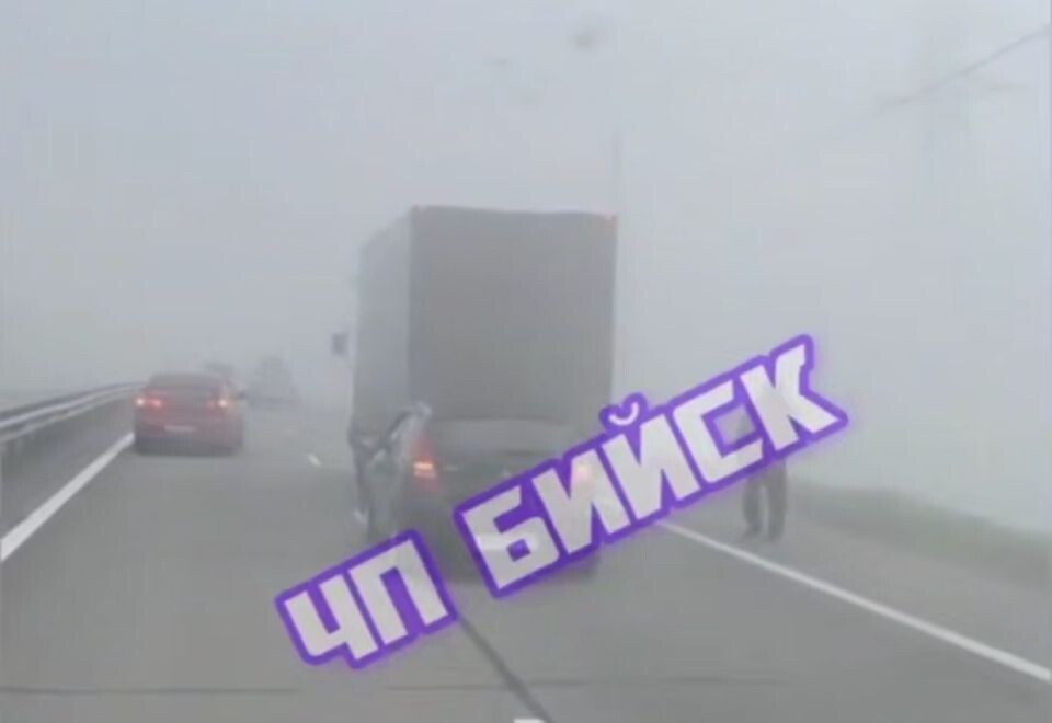    ДТП на трассе в Алтайском крае. Источник: "ЧП Бийск"