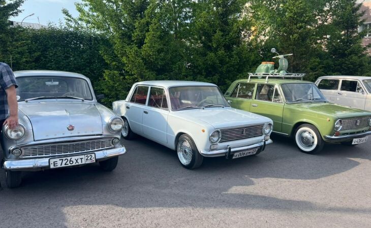 . Выставка "Родом из CCCР"