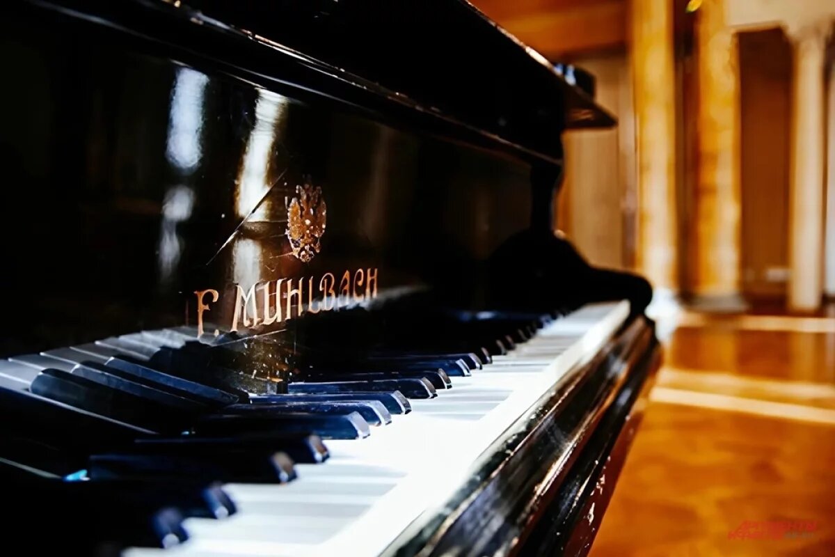    Югра реконструирует концертный зал в Макеевке