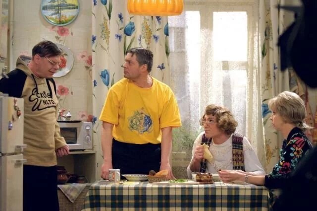 Кадр из сериала «33 квадратных метра». Источник: kinopoisk.ru
