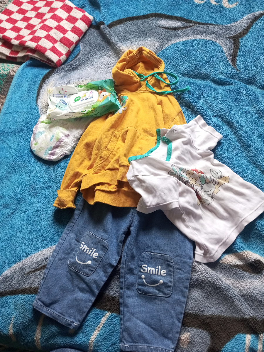 Сегодня вот так. На улице пасмурно, мокро, грязно. 