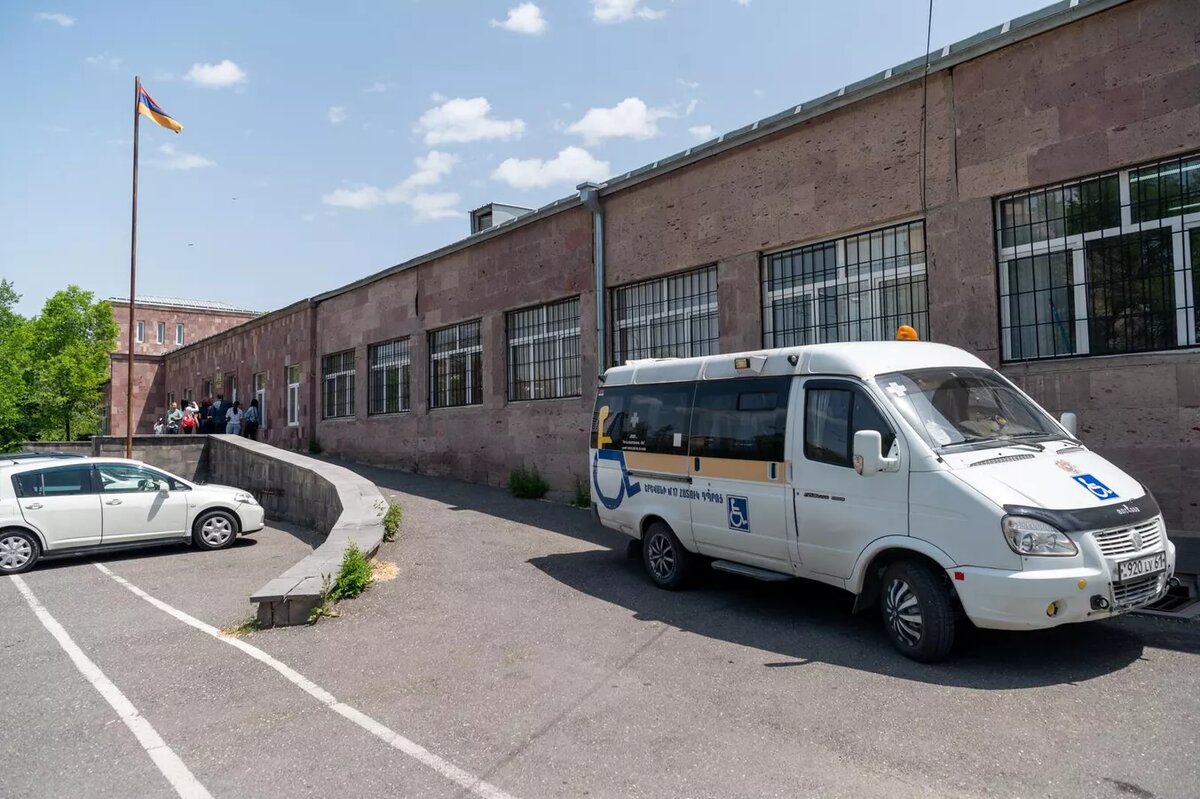 Во дворе спецшколы №17 © Sputnik / Aram Nersesyan