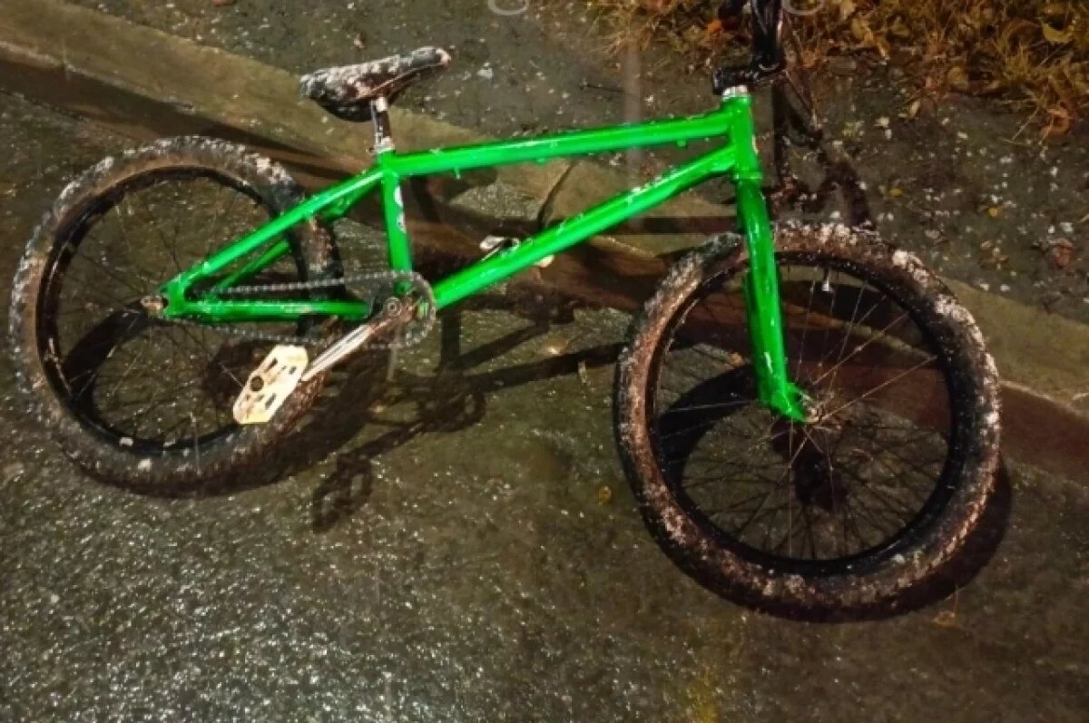    В Сургуте 12-летний мальчик на велосипеде попал под колеса иномарки