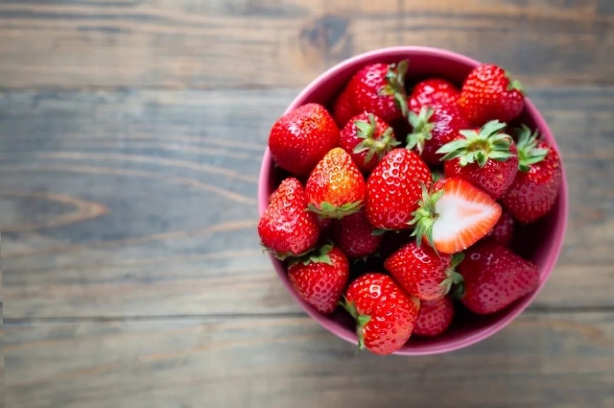    Врач Ольга Тарасова рассказала, сколько можно съесть клубники за один раз