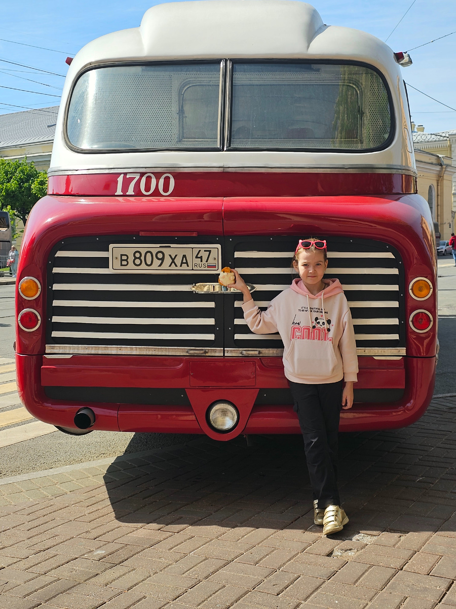 Ежегодно в мае мы обязательно едем в Питер на транспортный фестиваль