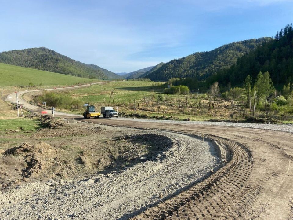   Обновление дорог в Республике Алтай. Источник: Горно-Алтайавтодор