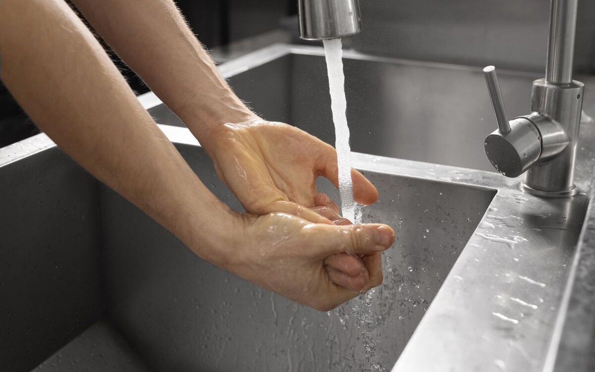    В Воронеже оперативно устраняют коммунальную аварию Фото – Росводоканал Воронеж