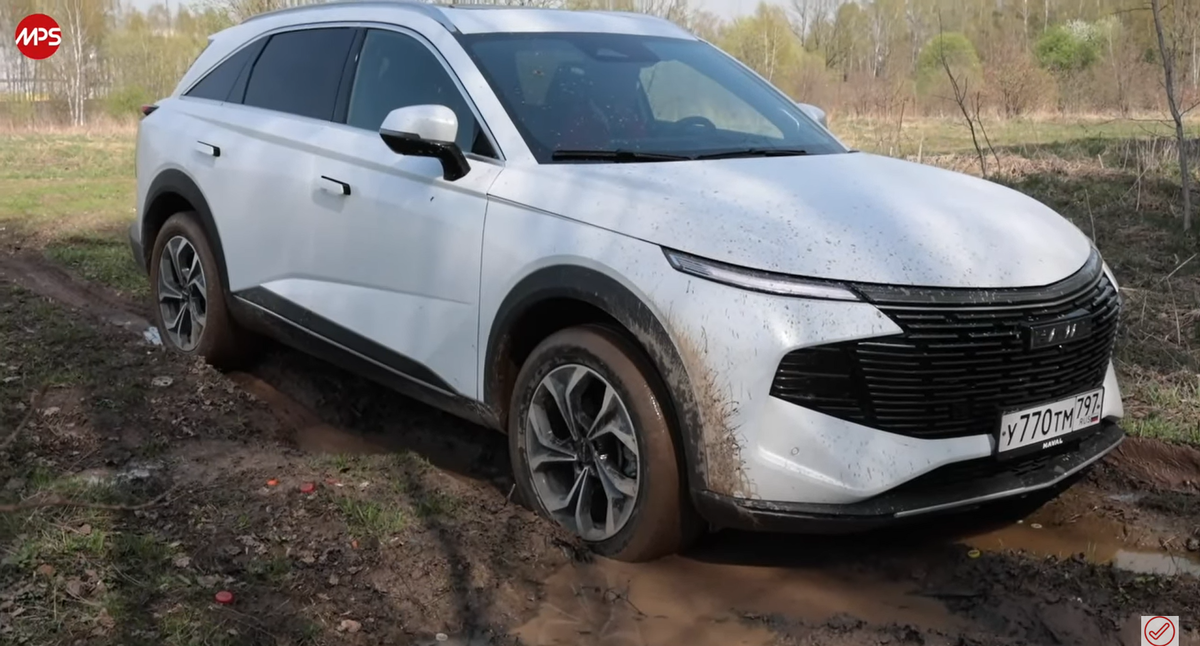 Haval F7 неплохо показал себя в грязи, а вот песок...