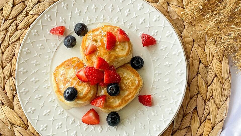 Самые пышные оладушки на кефире за 15 минут