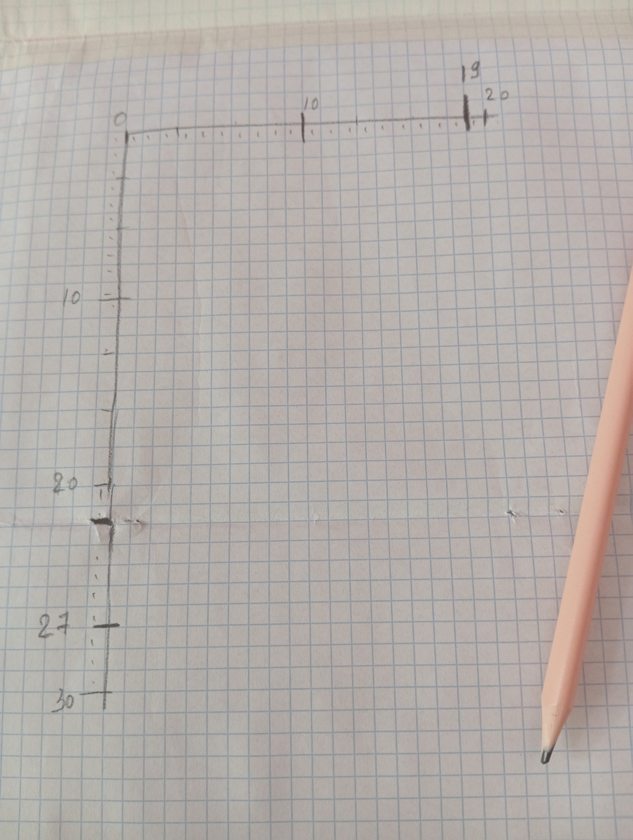 Не пугайтесь, что листок как из одного места, карандаш не заточен, горизонт завален, маникюра нет, причёска лохматая - обычные рабочие моменты. 