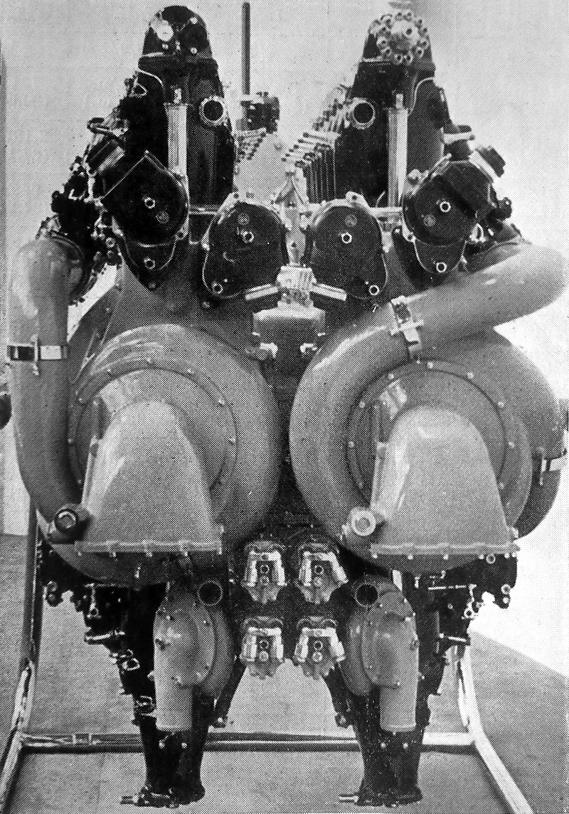 в задней части двигателя Hispano-Suiza 24Y Type 90 были установлены четыре магнето, два нагнетателя, четыре топливных насоса и два насоса для подачи охлаждающей жидкости