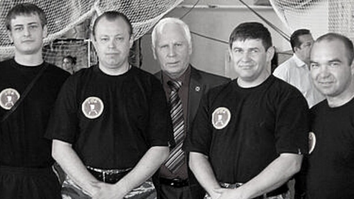 Алексей Кадочников, Михаил Грудев и команда ИЗВОР 