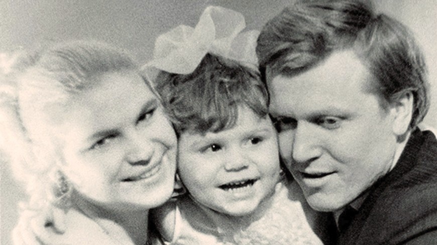    «В кино папа эшелонами командовал, а дома слушался маму». Фото: АиФ