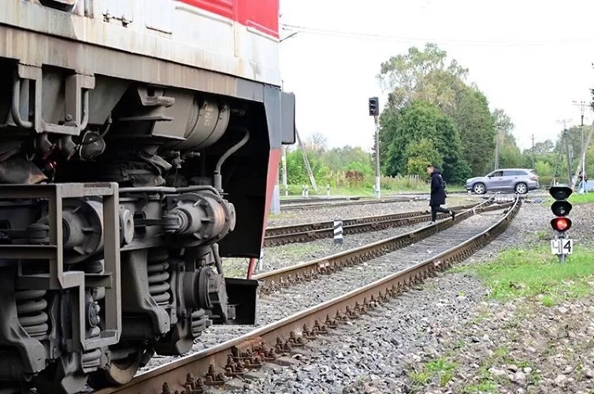    В Калининградской области люди чаще стали перебегать пути перед поездами