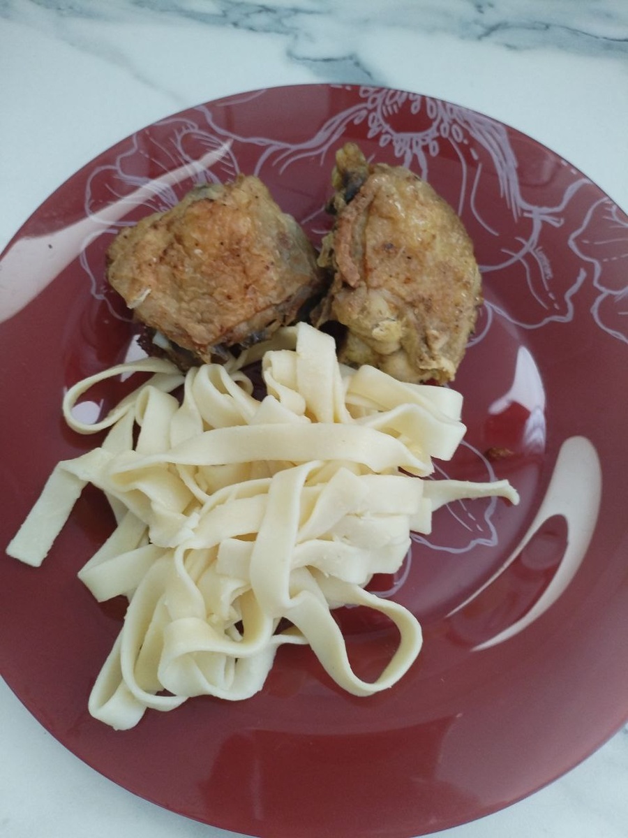 Б:27 Ж:16 У:42 427 кКал