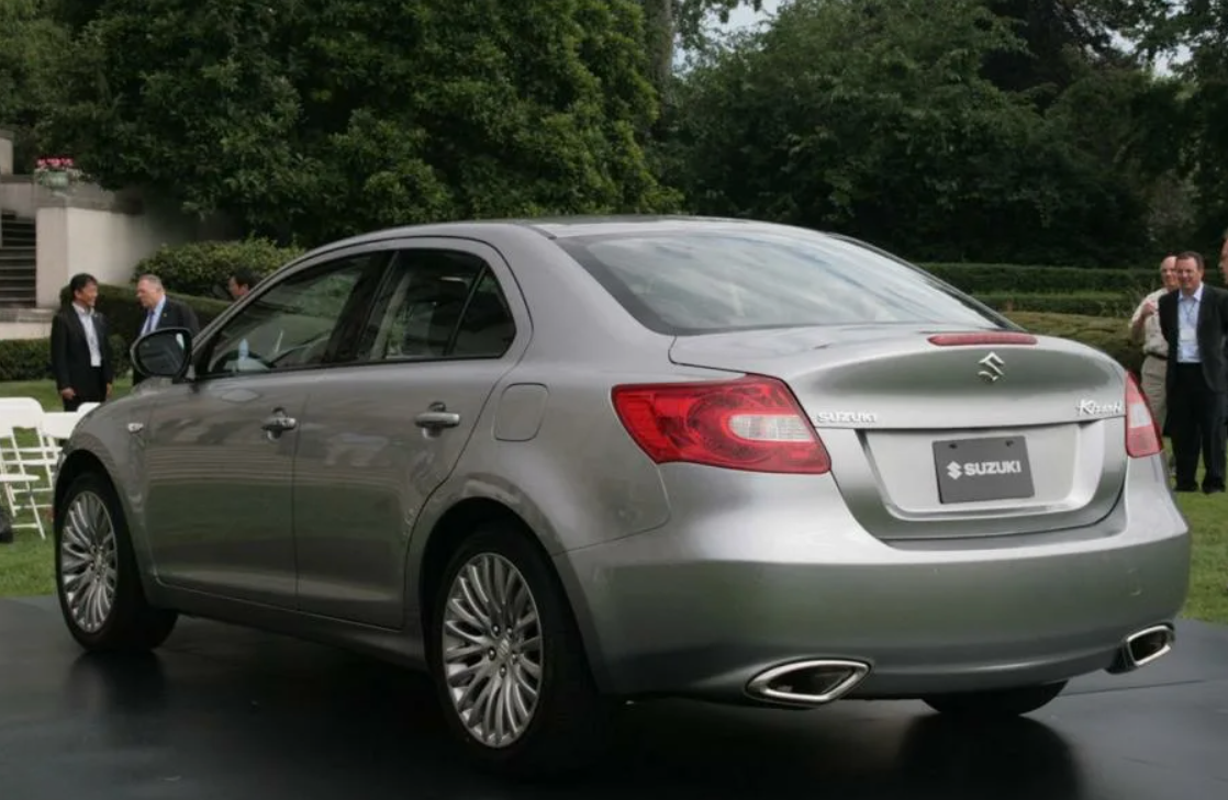 Сузуки Кизаши 2010 года