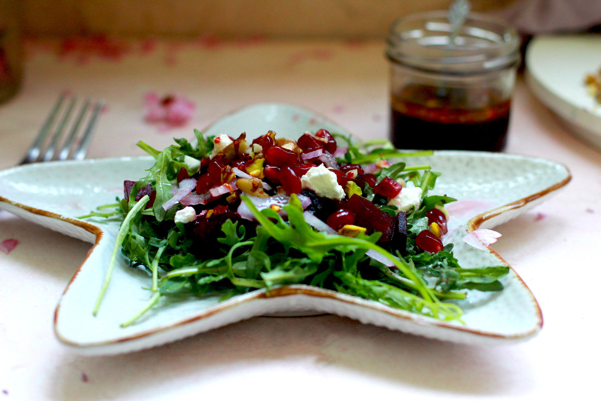 Свекла – лучший друг печени. Но в меру! Точечно. Берите на заметку идею от Лены Некрасовой! https://t.me/urbanistka_vl