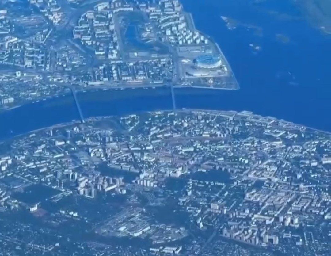    Особенно отчетливо в видео прослеживается стадион на Стрелке, а также жилые кварталы в Верхних Печерах и в Новой Кузнечихе