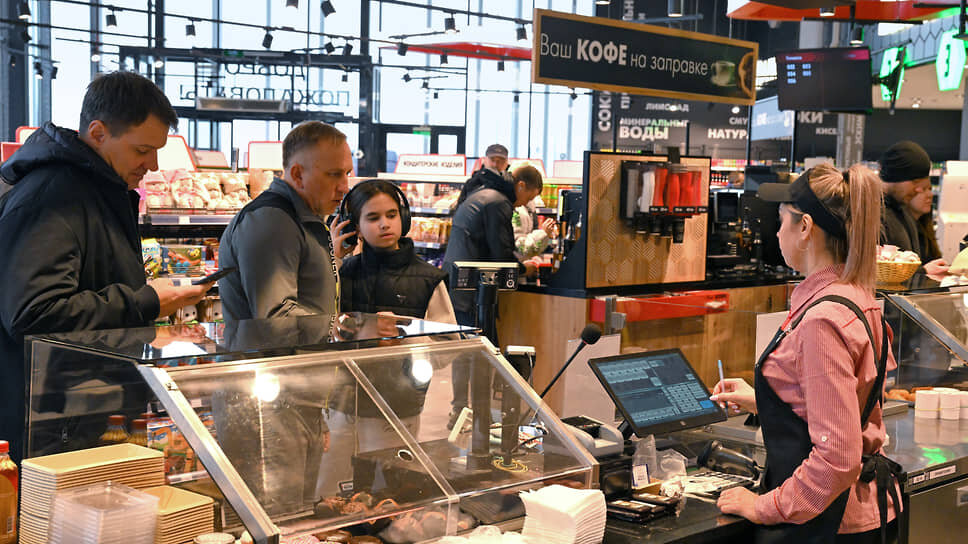 В Башкирии к 2030 году должно появиться 22 многофункциональных зоны, которые будут включать АЗС, кафе, аптеки, игровые комнаты для детей и т.д..📷Фото: Дмитрий Лебедев / Коммерсантъ