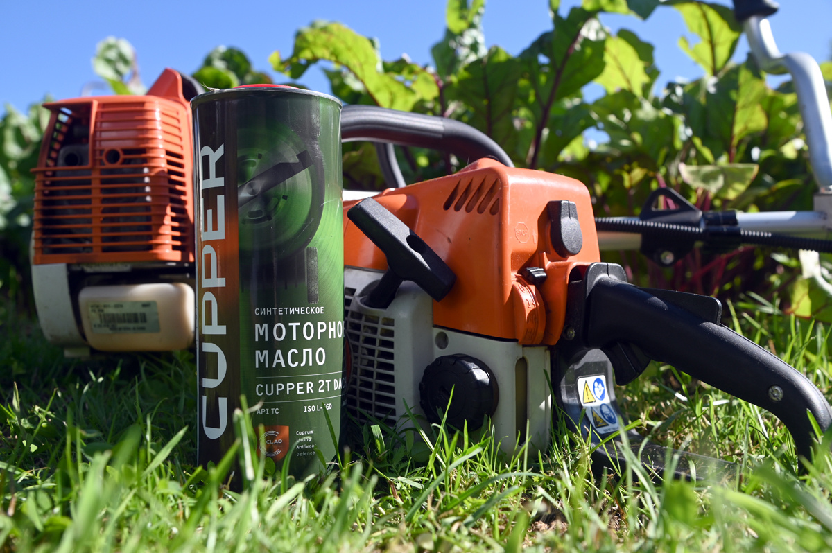 Главный вопрос начала лета: Чем и как убирать с участка лишнюю растительность, прущую как на дрожжах?