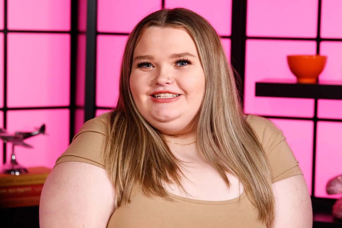 Алана Томпсон