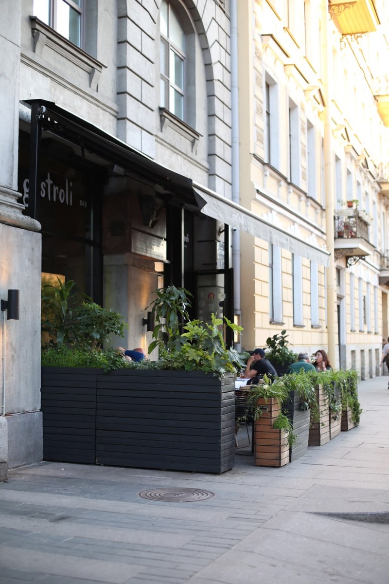 Оформление террасы в ресторане Gastroli 