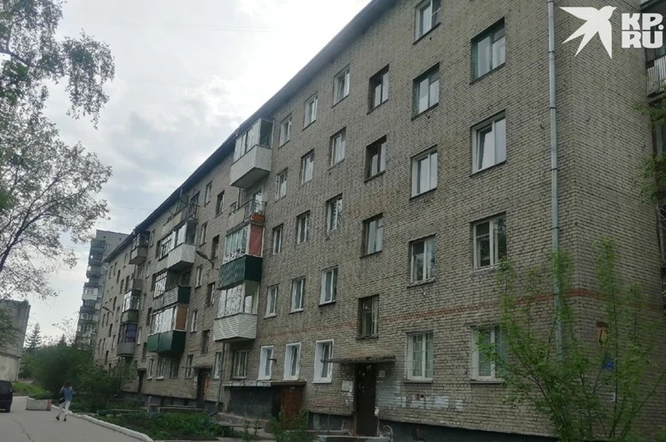    В этом доме Шура жил с мамой. Анна ПАШАГИНА