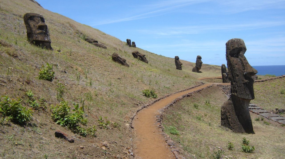    Тайна острова Пасхи скрыта в подводных тоннелях к континенту