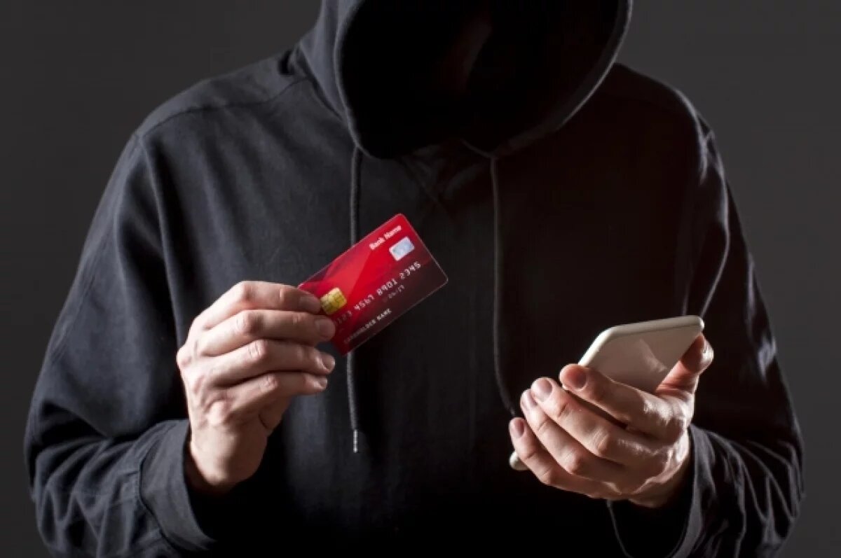    Миллион рублей перевел мошенникам 30-летний житель Кубани